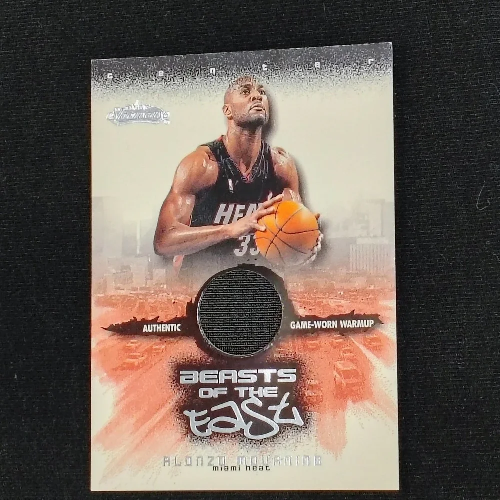 2001-02 Fleer Showcase - Beasts of the East Alonzo Mourning (MEM)‎